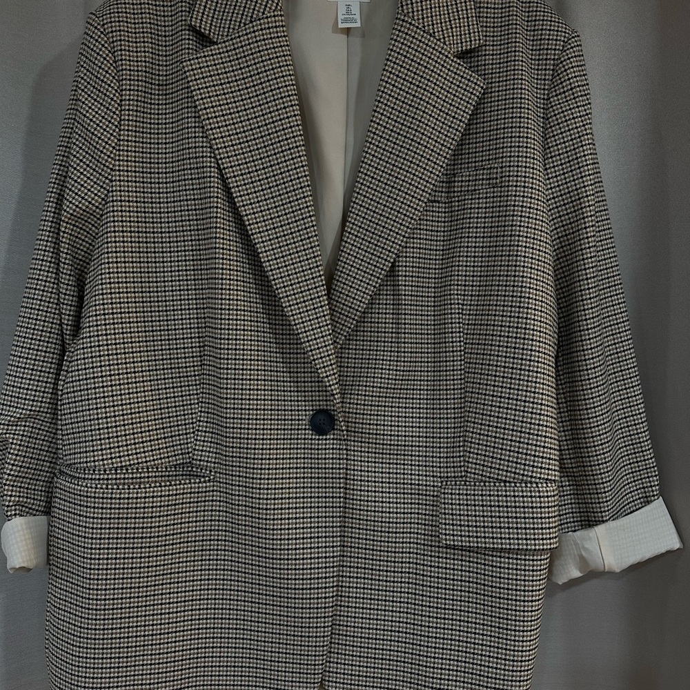 H&M Black and White Checkered Blazer